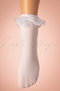 Rouge Royale - 50s Cute Ruffle Lace Bobby Socks in White 3