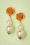 Aretes de los años 50 con triple perla rosa en oro