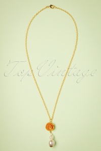 Sweet Cherry - Dreifache Perlen Rose Halskette in Gold