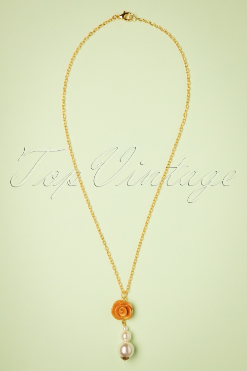 Sweet Cherry - Dreifache Perlen Rose Halskette in Gold