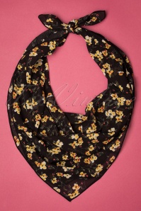 Collectif Clothing - Natasha Flower vierkante sjaal in multi