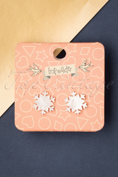 Erstwilder - Snowflake Ripple Resin Stud Earrings in White