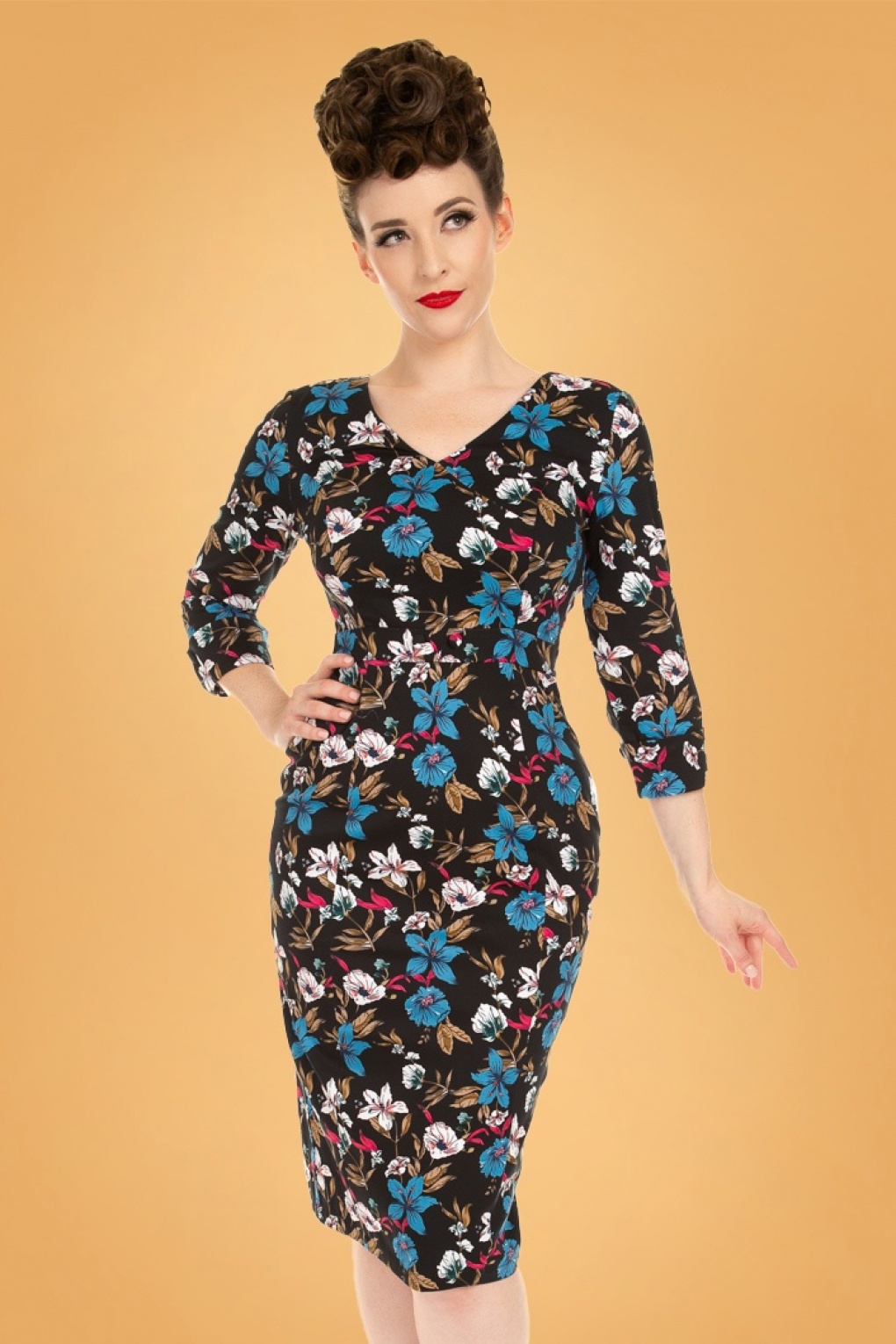 50s Stacy Floral Wiggle Dress in Black