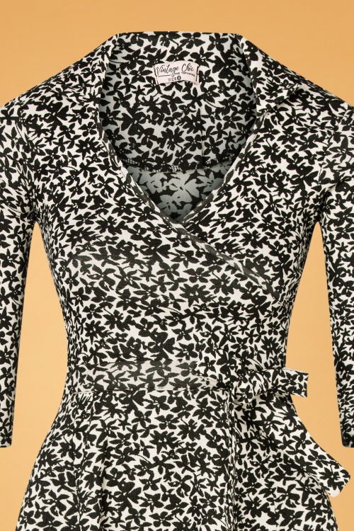 Vintage Chic for Topvintage - Gloria Bloemen wikkel jurk in Zwart en Wit 3