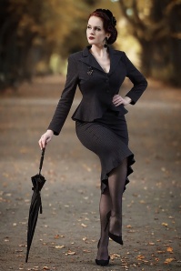 Vintage Diva  - The Vedette Pinstripe Suit Blazer in Black