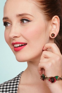 Lovely - 50s Rock And Rose Earstuds in Red and Green 2