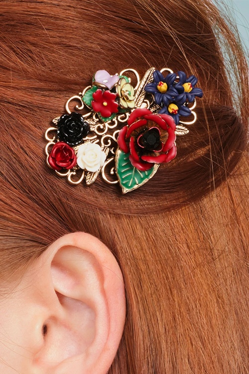 Lovely - 50s Flower Teardrop Earrings in Green and Multi