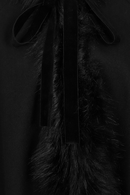 Collectif Clothing - Kori Kunstpelz Fur Cape in Schwarz 3