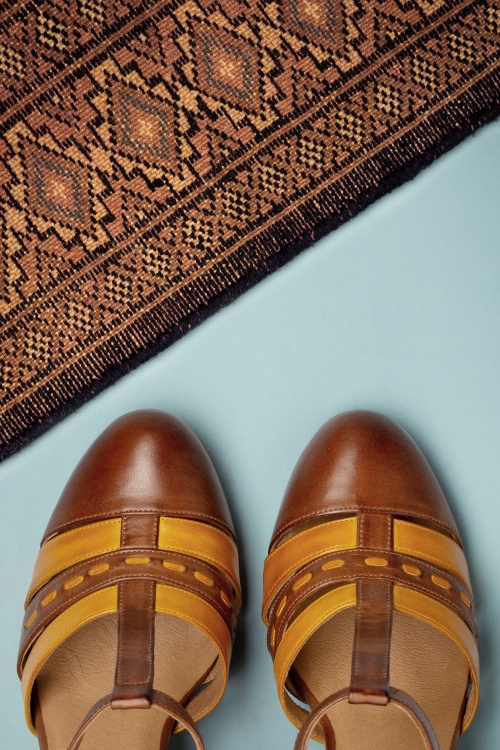 Miz Mooz 41274 Shoes Heels Brown Oker Ochre Burgundy James Tstrap 01142022 000010 kopiëren