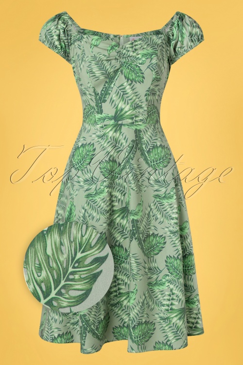 Banned Retro - 50s Off Shoulder Jungle Swing Dress in Green