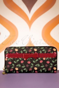 Banned Retro - 50s Country Cherry Wallet in Black and Red