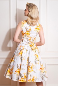Hearts & Roses - 50s Aurelia Floral Swing Dress in White 3