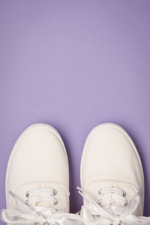 Tamaris - 50s Celia Canvas Sneakers in Off White 3