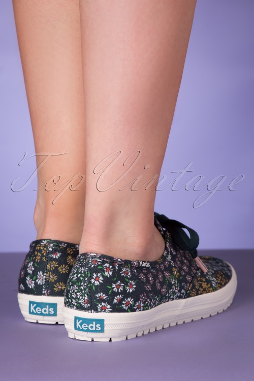 Keds - 50s Champion TRX Floral Canvas Sneakers in Navy 2