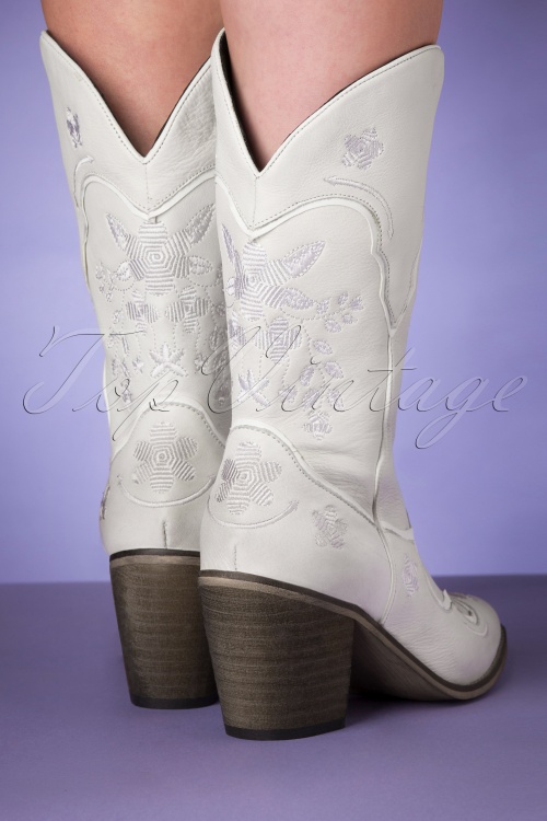 La Pintura - 70s Necka Floral Western Boots in Off White 7