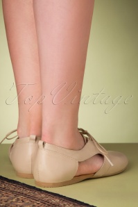 Miz Mooz - 50s Kamiko Lace Up Shoes in Cream 5