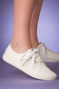 Tamaris - 50s Celia Canvas Sneakers in Off White