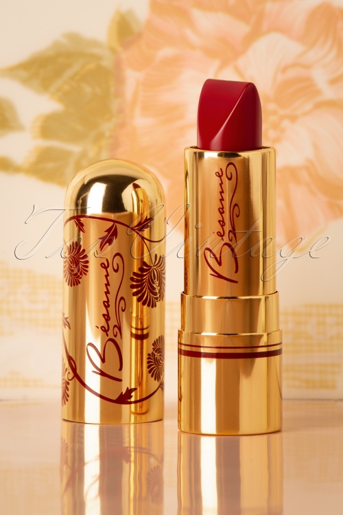 Cherry Red Lipstick - 1935