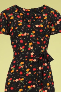 Collectif Clothing - Sunny Ditsy Tulip Bloom Maxi Dress Années 60 en Noir 3