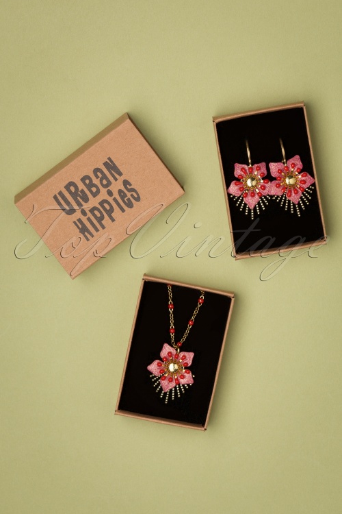 Urban Hippies - 70s Raio Flower Earrings in Gold and Red 5