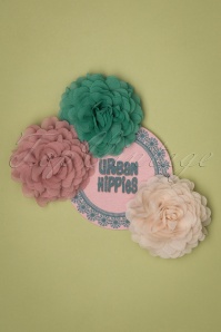 Urban Hippies - 70s Hair Flowers Set in Waterfall, Powder Puff and Lingerie Nude