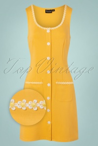 Vixen - 60s Daisy Trim Button Dress in Yellow
