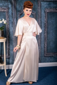 What Katie Did - 30s Satin Lounging Robe in Peach 3