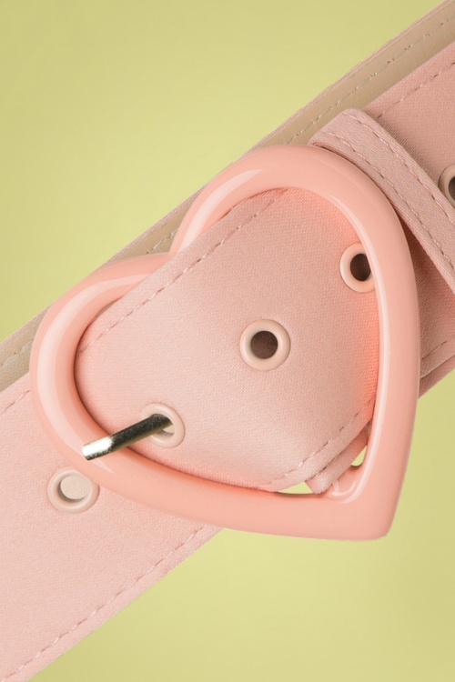 Collectif Clothing - 50s Adore Heart Belt in Light Pink 2