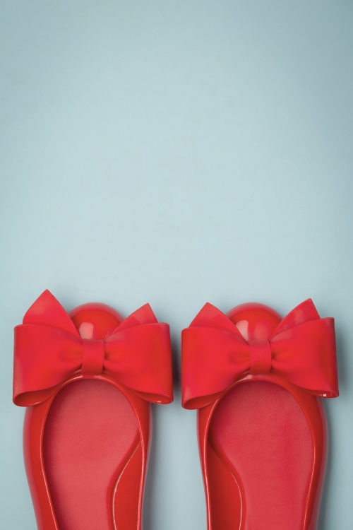 Petite Jolie - 60s Larissa Bow Flats in Fire Red 3