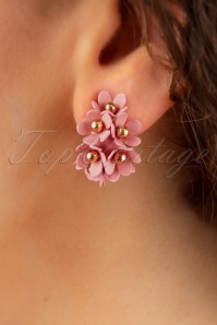 Day&Eve by Go Dutch Label - 60s Flower Stud Earrings in Gold and Pink