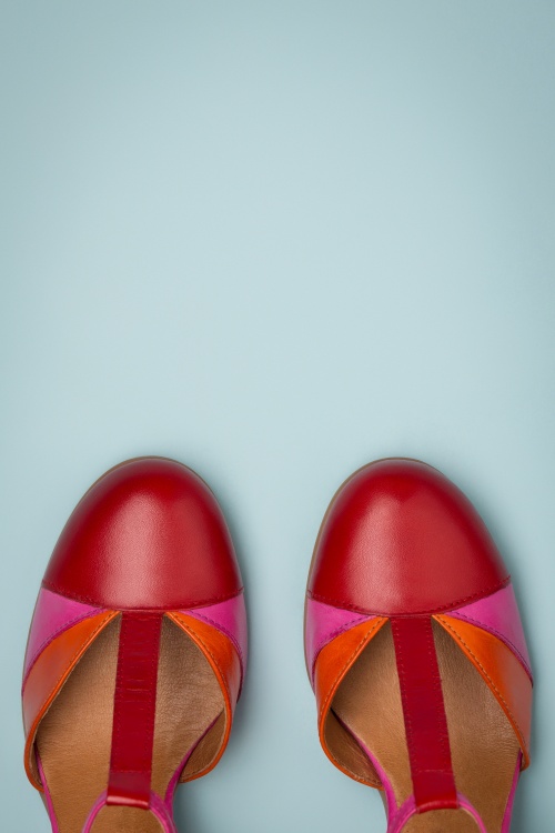La Veintinueve - 60s Magnolia Leather T-Strap Pumps in Red, Orange and Pink 3