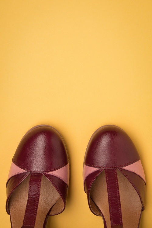 La Veintinueve - 60s Magnolia Leather T-Strap Pumps in Violet and Old Rose 2