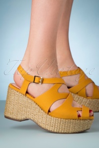 Lulu Hun - Manu sandalen met sleehak in mosterdgeel