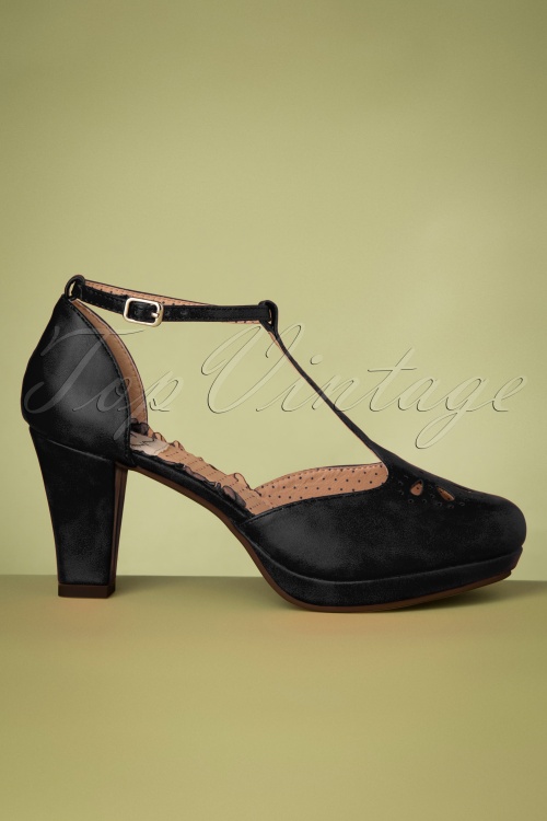 Bettie Page Shoes - Mercy T-Strap pumps in zwart 3
