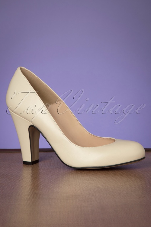 Topvintage Boutique Collection - Jeane Edle Pumps in Creme 2