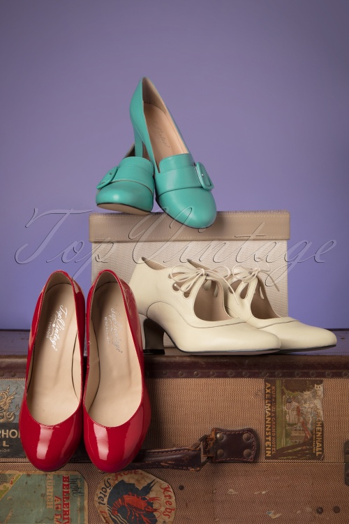 Topvintage Boutique Collection - 50s Jeane Classy Pumps in Patent Red 6