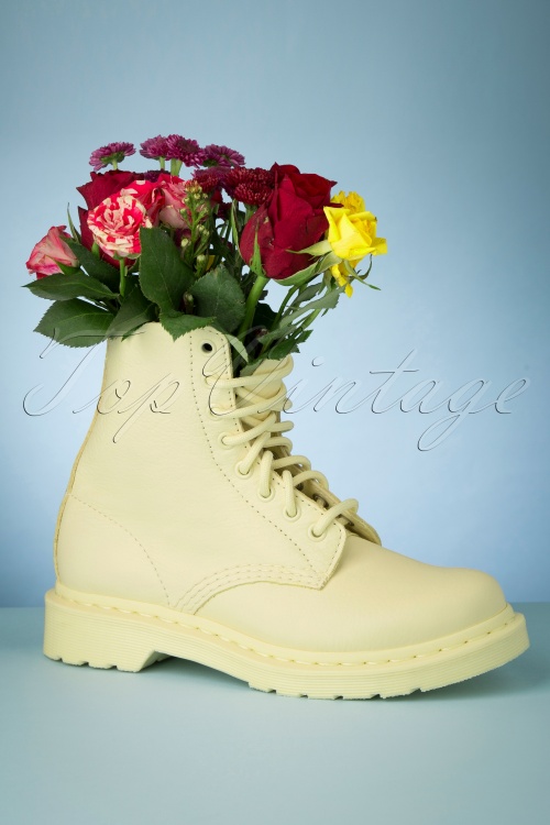 Dr. Martens - 1460 Pascal Virginia Ankle Boots in Chalk Yellow