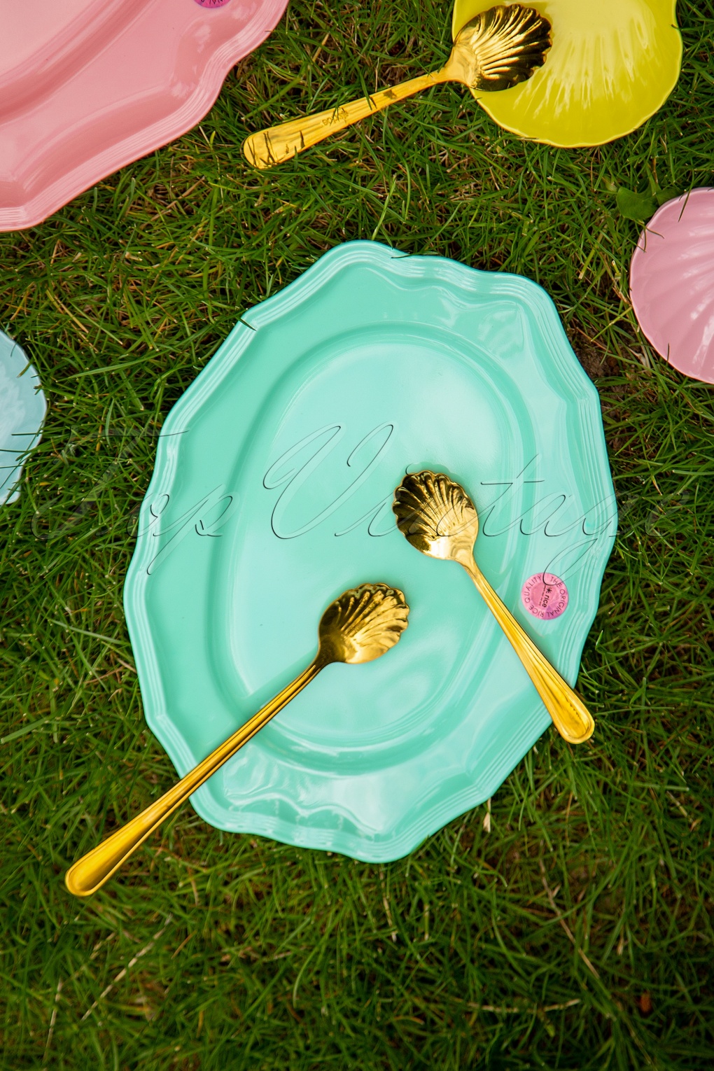 Small Melamine Serving Dish in Arctic Blue