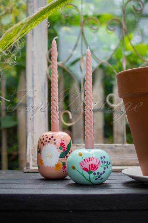 Rice - Metal Flower Candleholder in Apricot 2