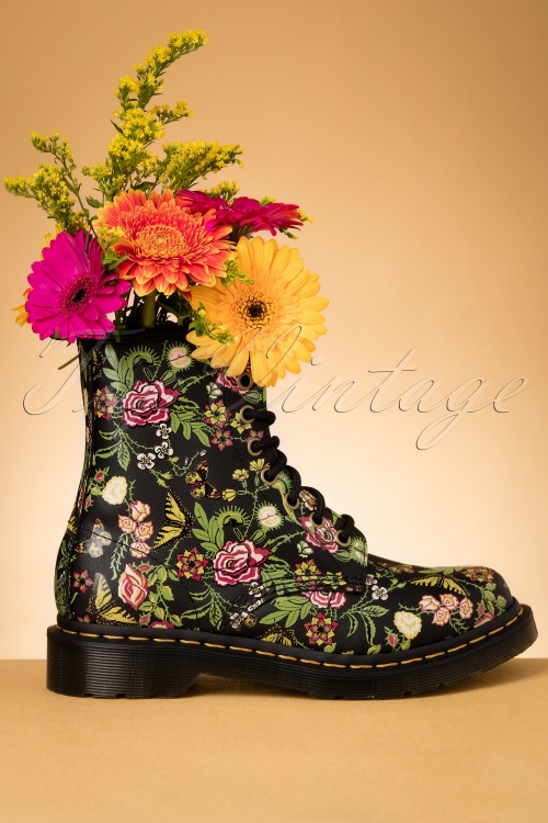 Dr. Martens - 1460 Pascal Backhand Bloom Boots in Black