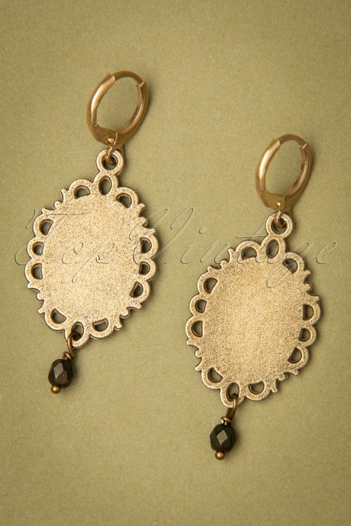 Urban Hippies - 70s Dahlia Flower Earrings in Antique Gold and Dark Green 4