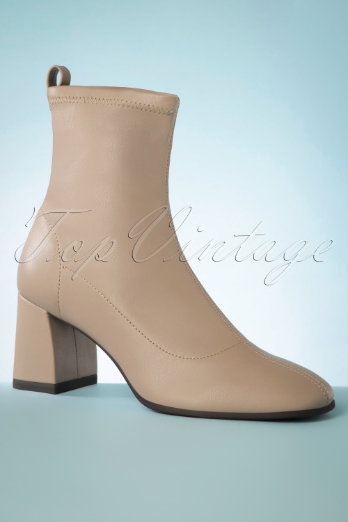 Tamaris - 60s Twiggy Matte Ankle Booties in Taupe
