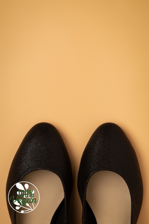 Tamaris - 50s Gia Glam Pumps in Black 2