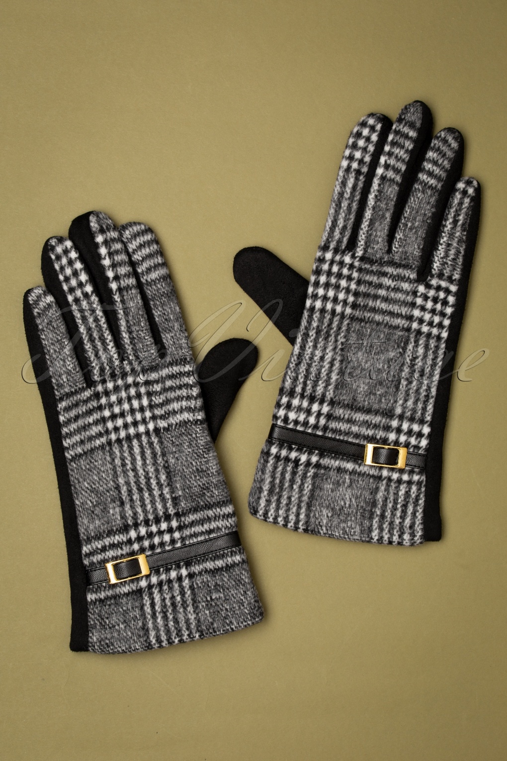 1960s – 70s Hats, Wigs, Gloves, Scarves 50s Ivie Gloves in Black and White  AT vintagedancer.com