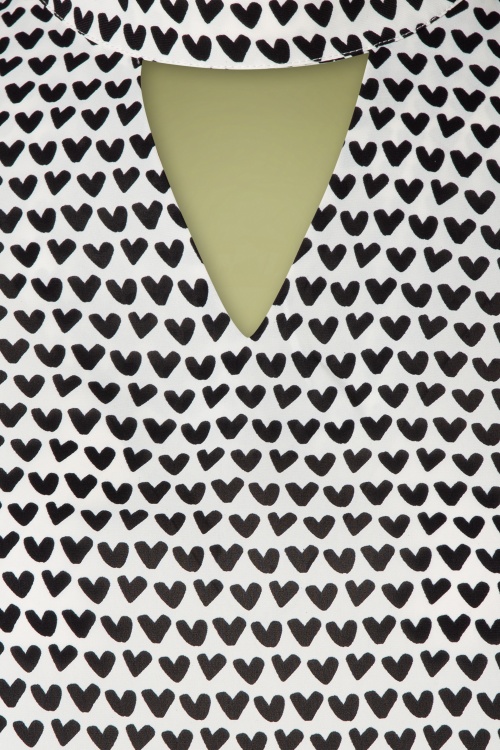 Banned Retro - 60s Queen of Hearts Top in White 5