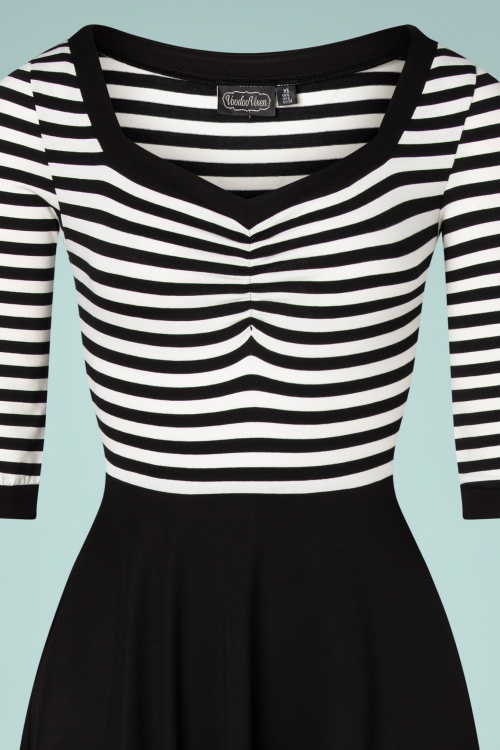 Vixen - Sandy Striped Top Swing Kleid in Schwarz und Weiß 2