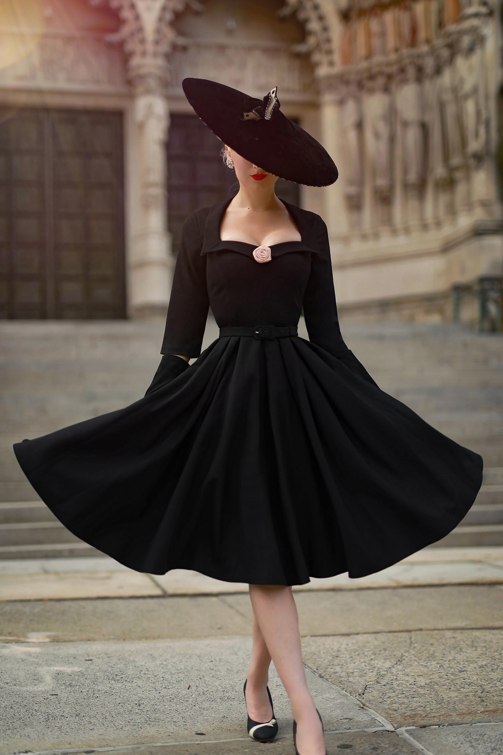 Vintage Diva The Jayne Swing Dress in Black Shop at Topvintage