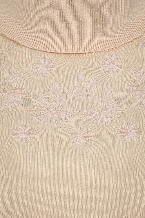 Bright and Beautiful - Quincy Turtleneck Knitted top in crème 3