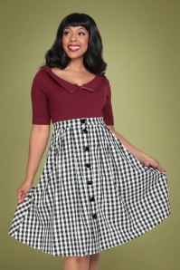 Collectif Clothing - 50s Josualda Gingham Swing Skirt in Black and White