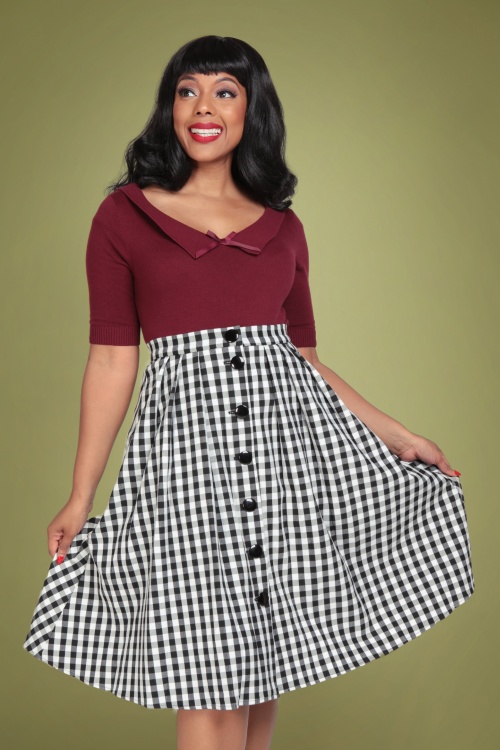 Collectif Clothing - 50s Josualda Gingham Swing Skirt in Black and White